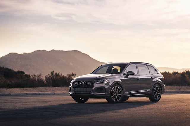 9042-2021AudiQ7.jpg