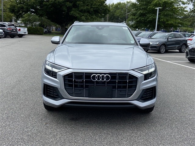 2022 Audi Q8 55 Premium Plus photo 3