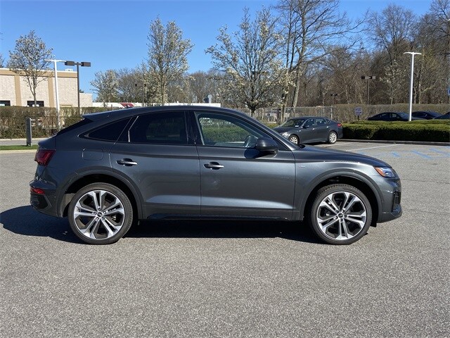 2022 Audi Q5 45 S line Premium photo 3