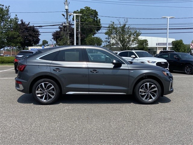 2023 Audi Q5 Sportback 45 S line Premium photo 2