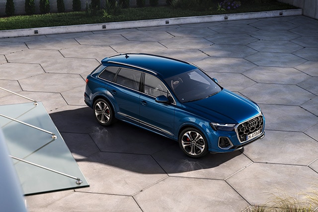 12421-2025AudiQ7.jpg