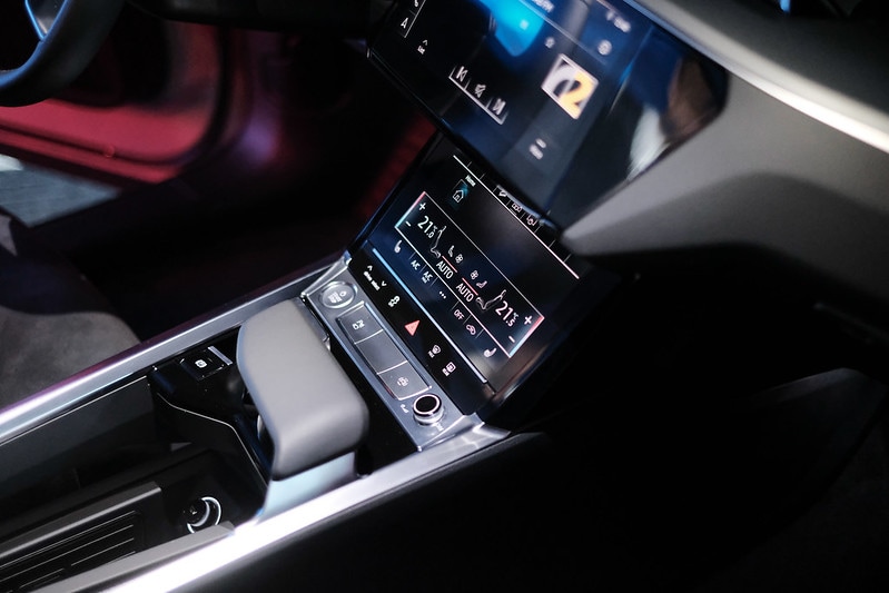 Audi%20e-tron%202019.jpg
