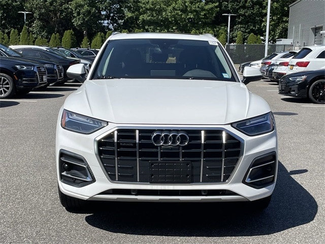 Used 2024 Audi Q5 Premium Plus with VIN WA1BBAFY8R2016514 for sale in Saint James, NY