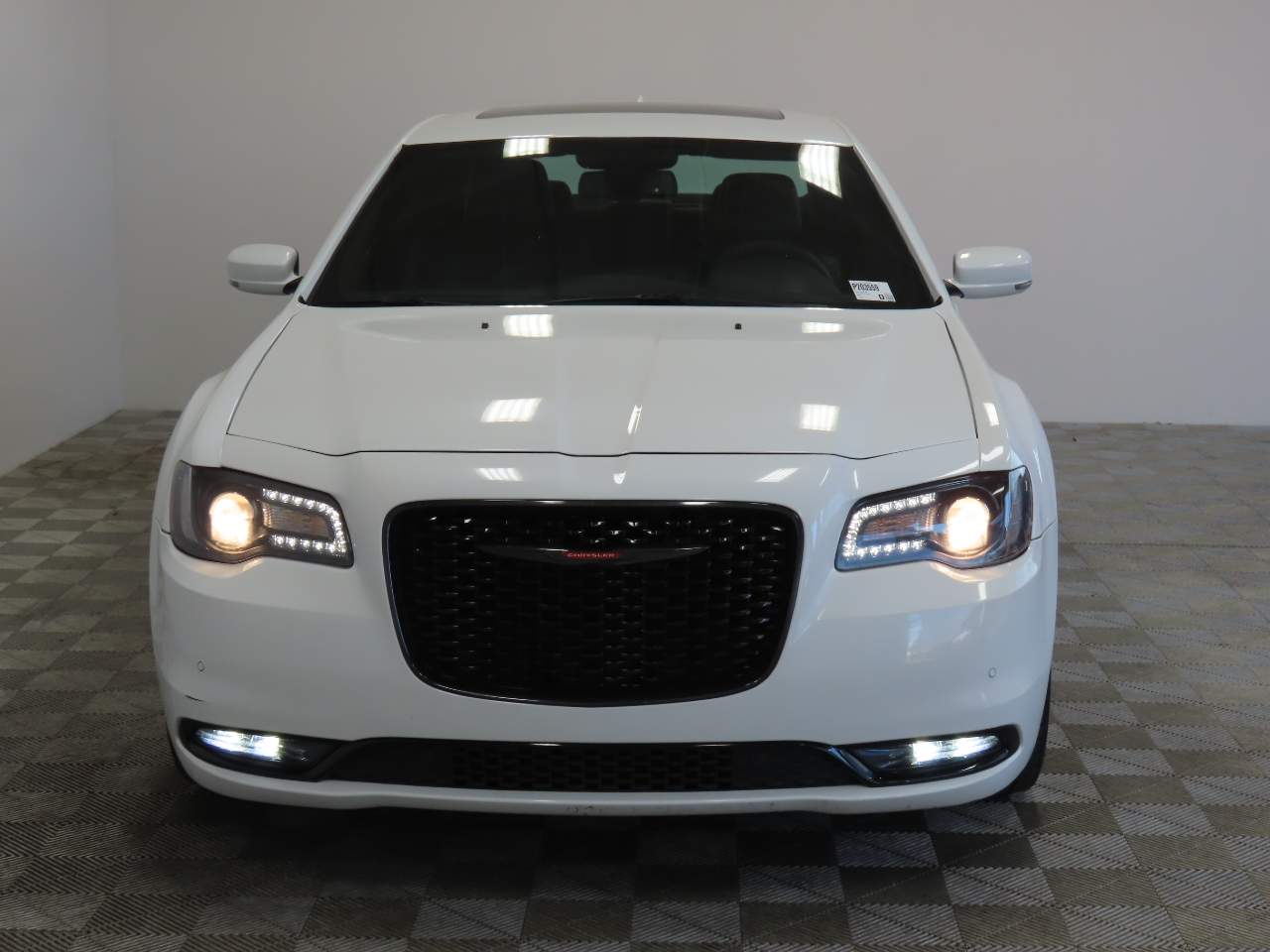 Used 2022 Chrysler 300 S with VIN 2C3CCABG4NH236601 for sale in Tucson, AZ