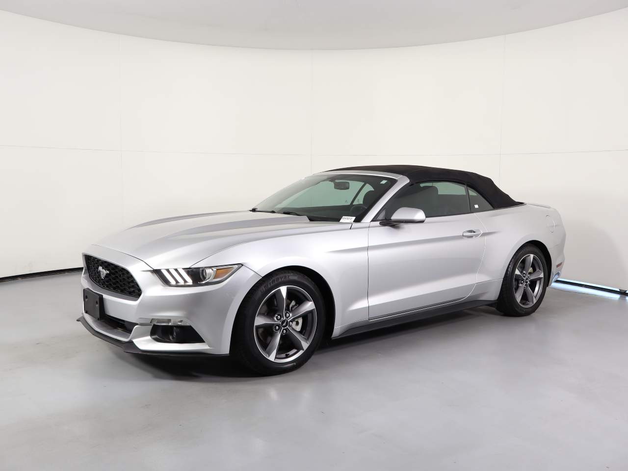 Used 2015 Ford Mustang V6 with VIN 1FATP8EM1F5415428 for sale in Tucson, AZ