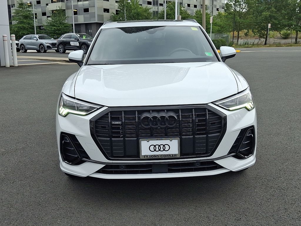 2024 Audi Q3 S line Premium Plus photo 2