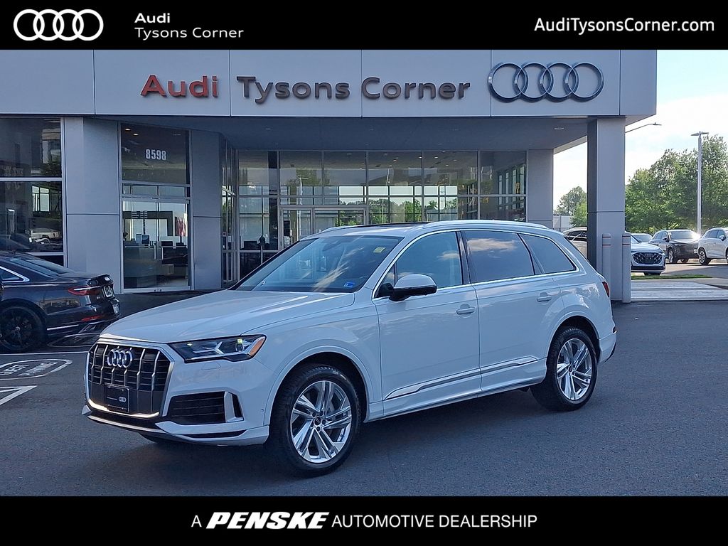 2023 Audi Q7 55 Premium Plus quattro Tiptronic's photo