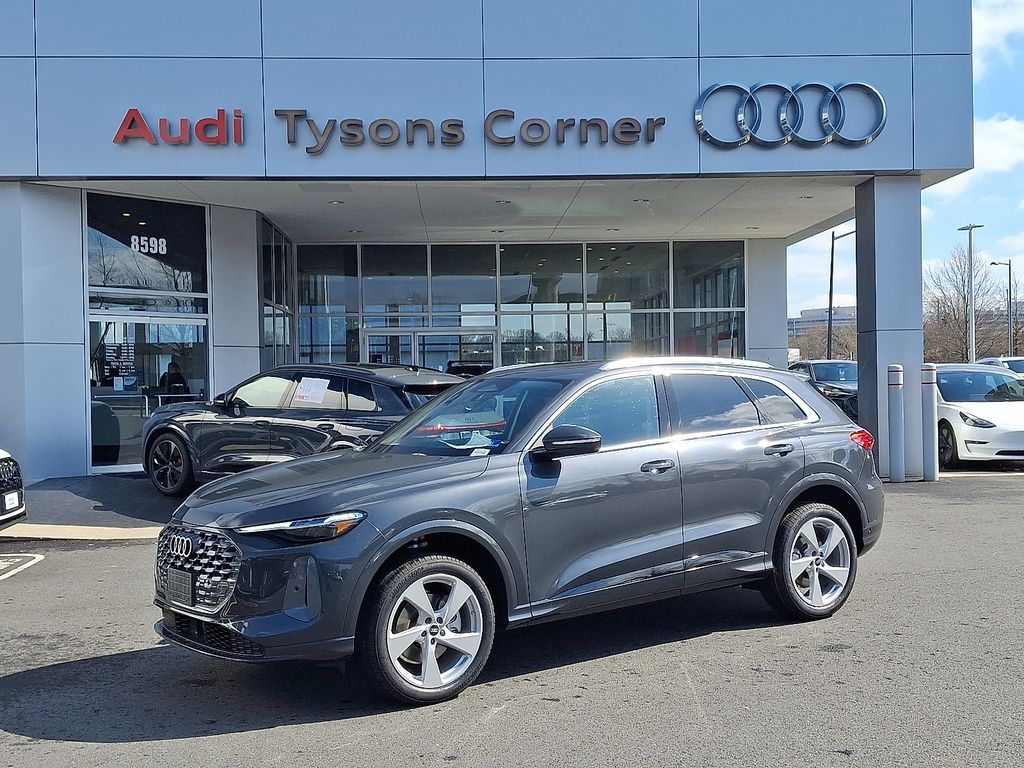 2026 Audi Q5 Premium Plus quattro's photo