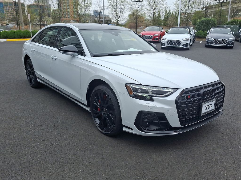 2025 Audi S8 Base - Photo 2