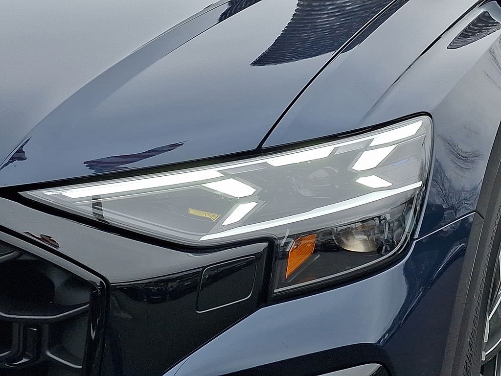 2026 Audi Q8 Prestige - Photo 6
