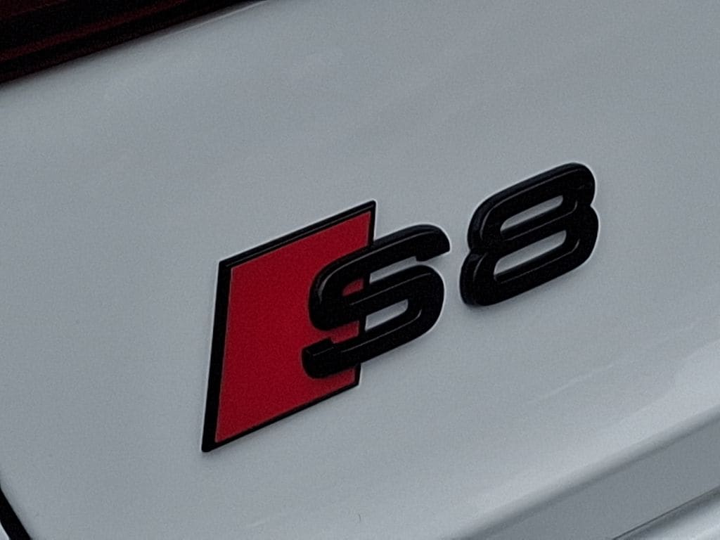 2025 Audi S8 Base - Photo 22