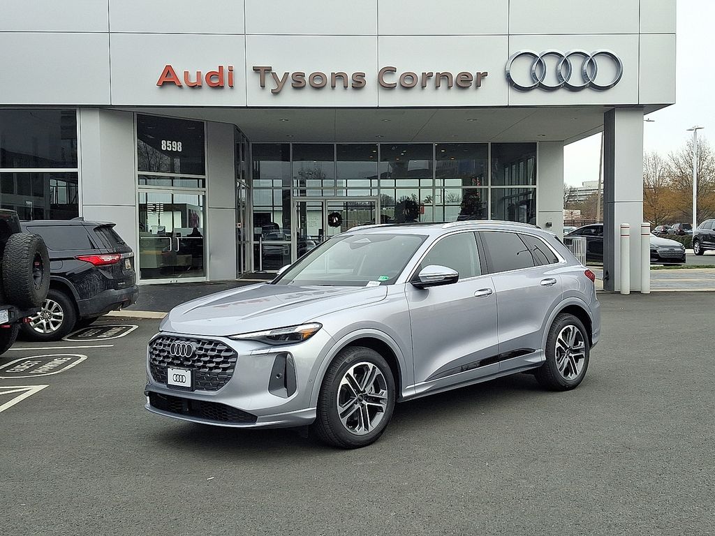 2025 Audi New Q5 Prestige's photo