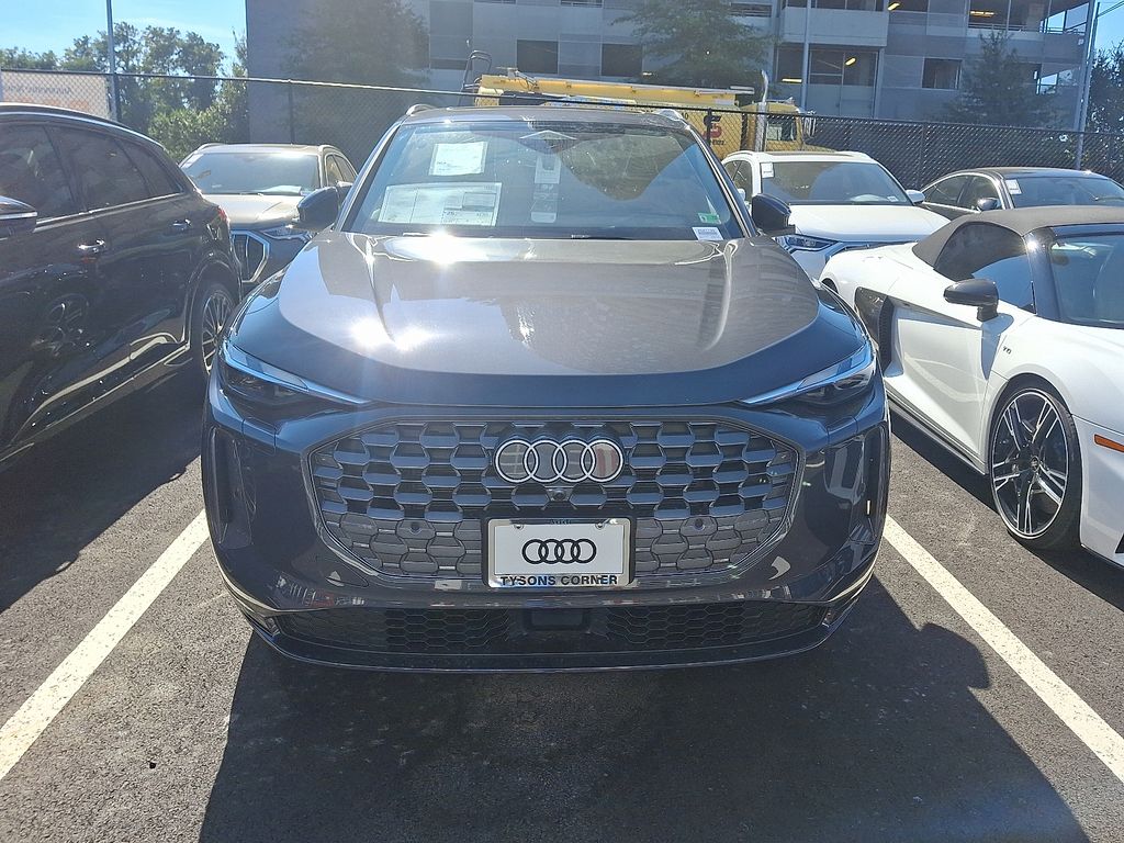2025 Audi Q5 Premium photo 2