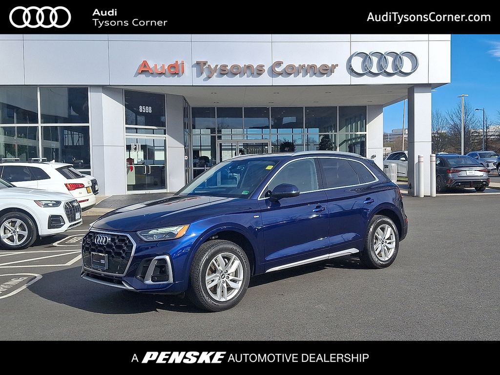 2022 Audi Q5 Premium's photo