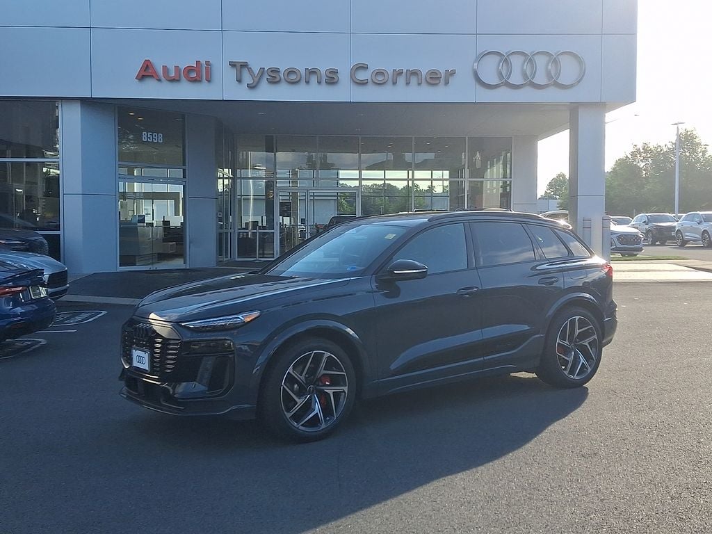 2027 Audi SQ6 e-tron Prestige quattro's photo