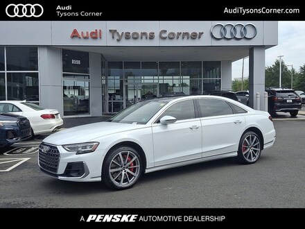 2022 Audi S8 4.0T Sedan