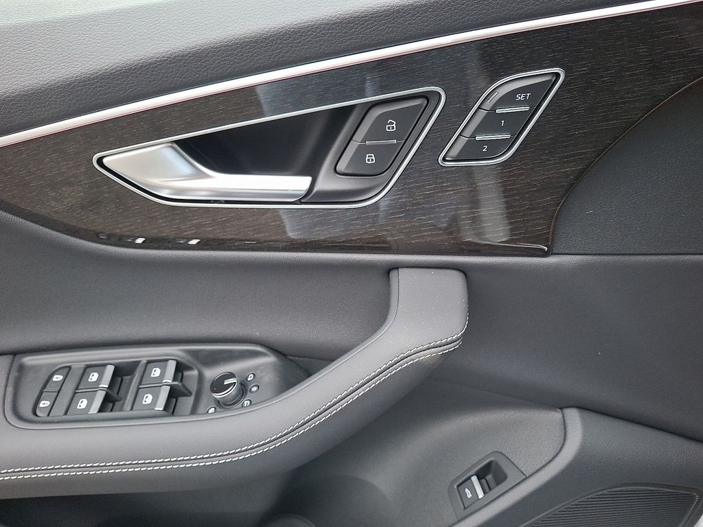 2026 Audi Q7 Premium Plus - Photo 9