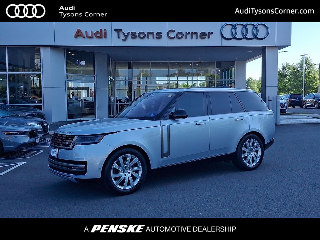 2023 Land Rover Range Rover 3.0 SE SWB's photo