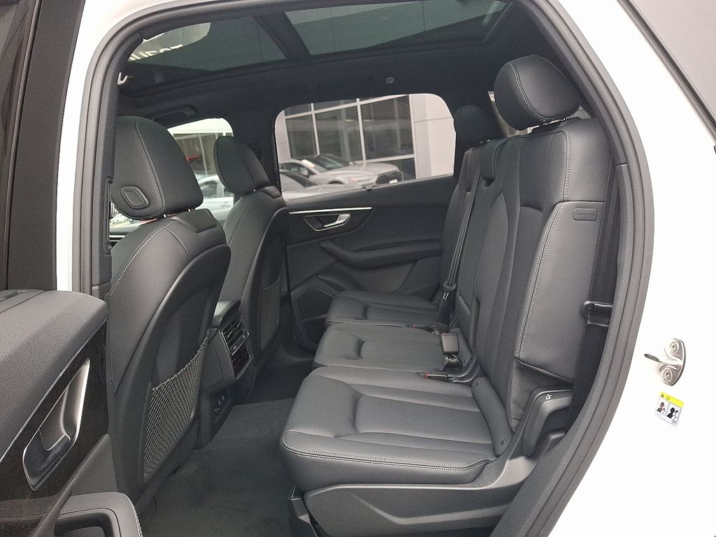 2026 Audi Q7 Premium Plus - Photo 7