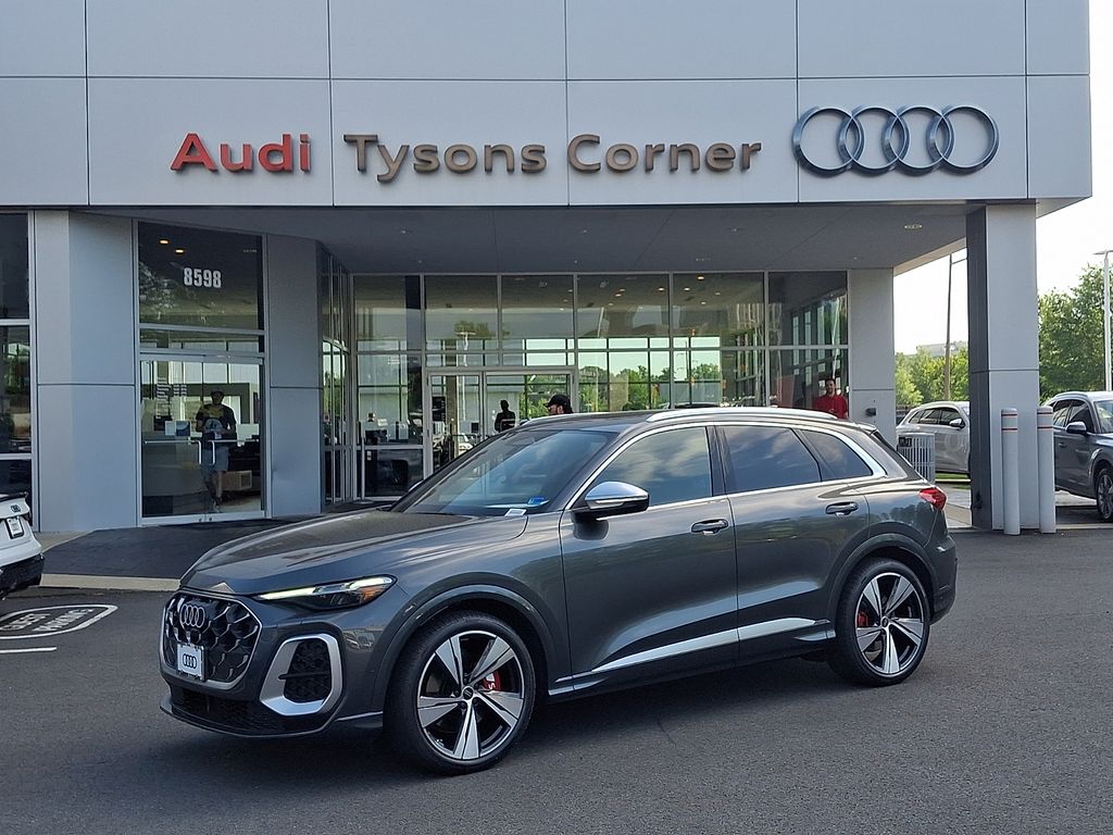 2026 Audi SQ5 Premium Plus quattro's photo