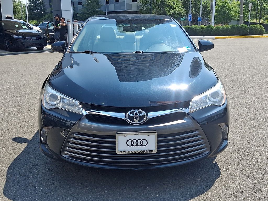 Used 2016 Toyota Camry XLE with VIN 4T4BF1FK3GR525340 for sale in Vienna, VA