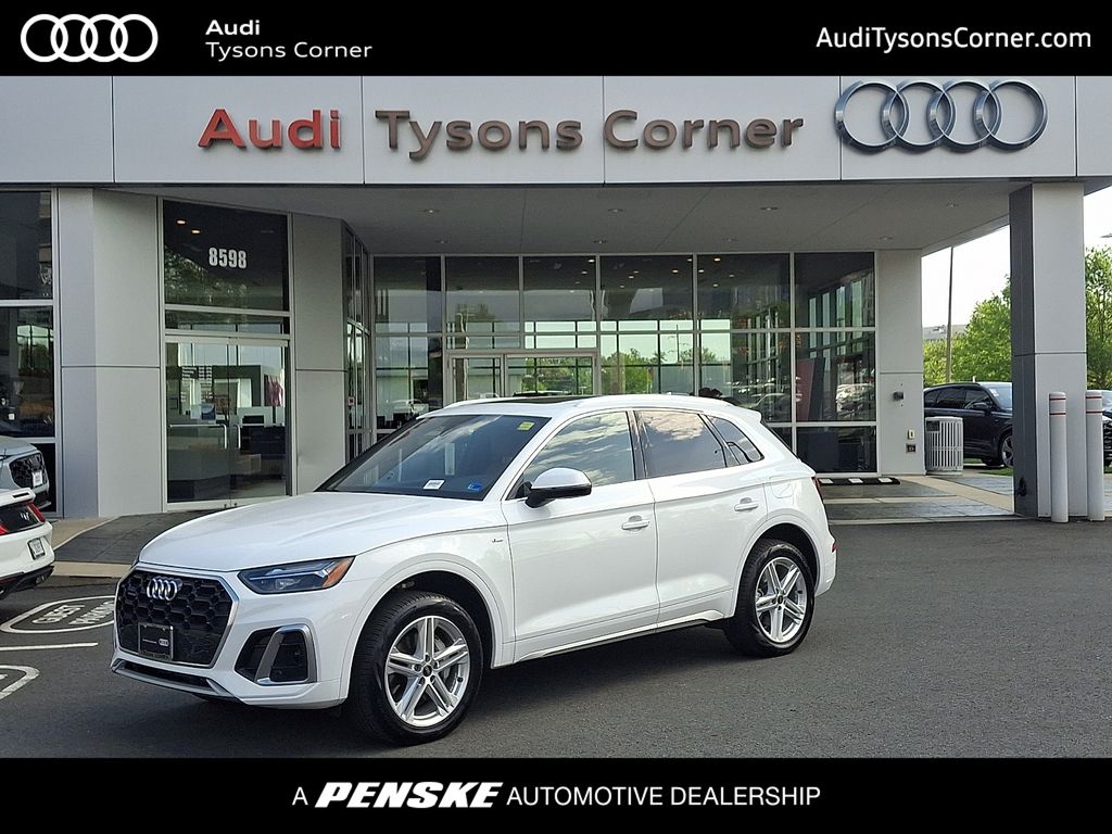 2024 Audi Q5 55 e Premium's photo