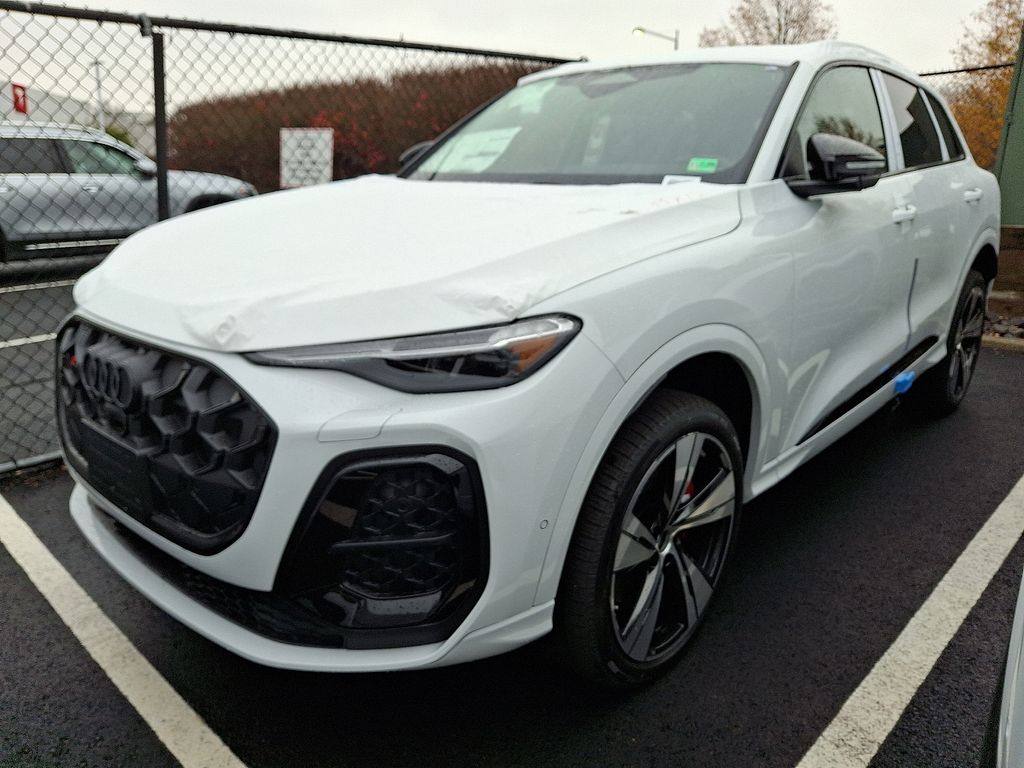 2025 Audi New SQ5 Premium Plus's photo