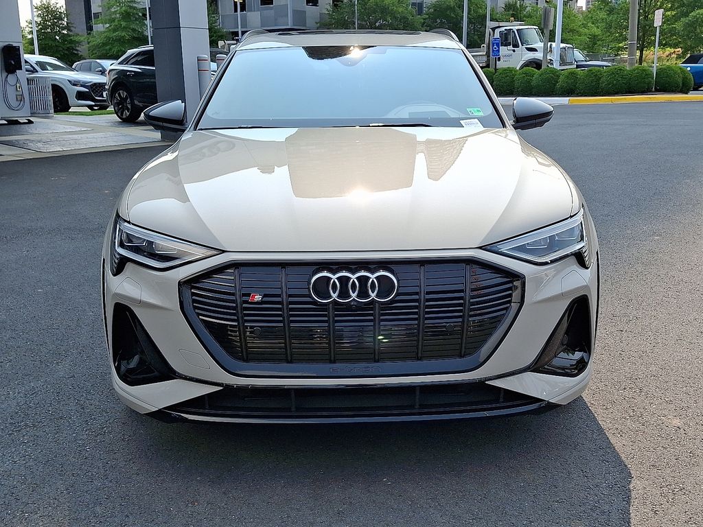 Certified 2022 Audi e-tron S Prestige with VIN WA1VCBGE1NB035999 for sale in Vienna, VA