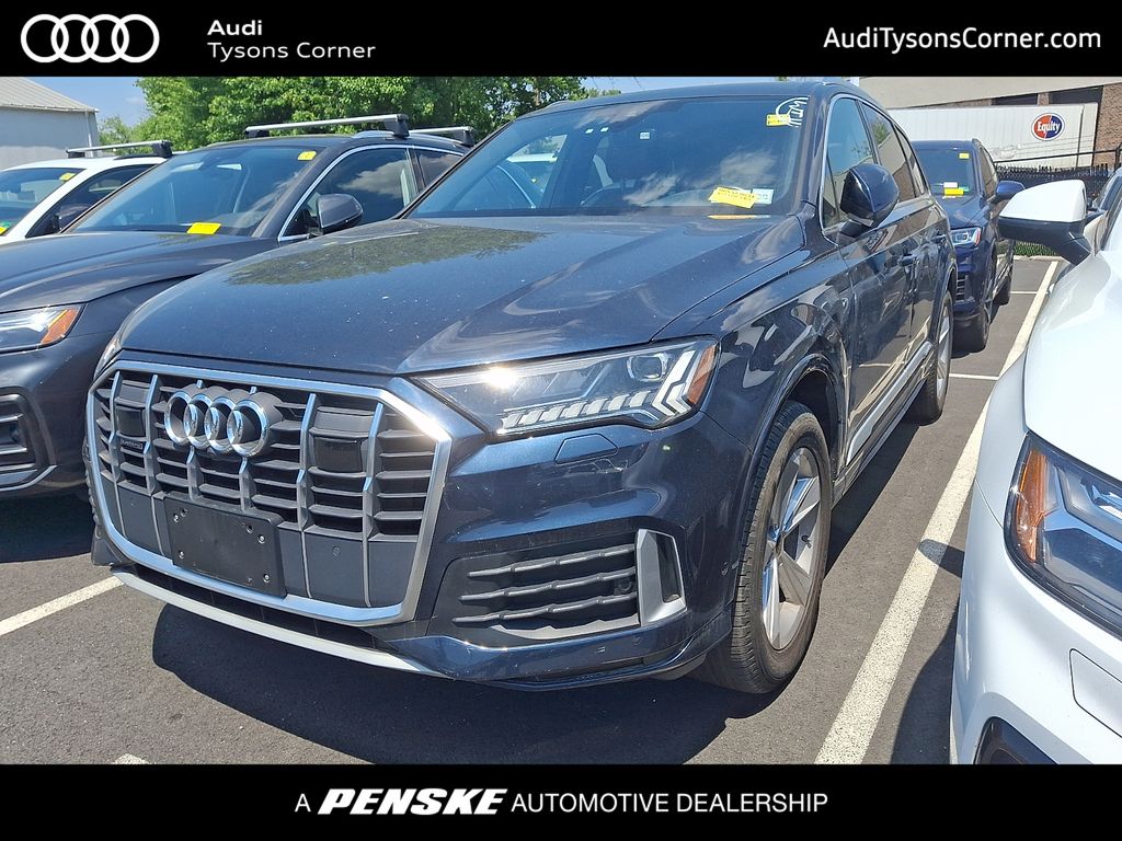 2023 Audi Q7 45 Premium Plus quattro Tiptronic's photo