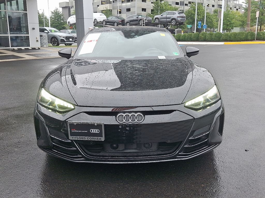 2022 Audi e-tron GT Prestige photo 2