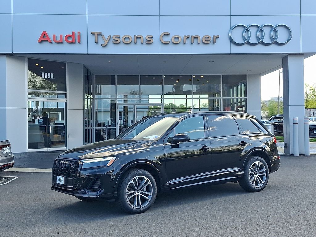 2026 Audi Q7 Premium