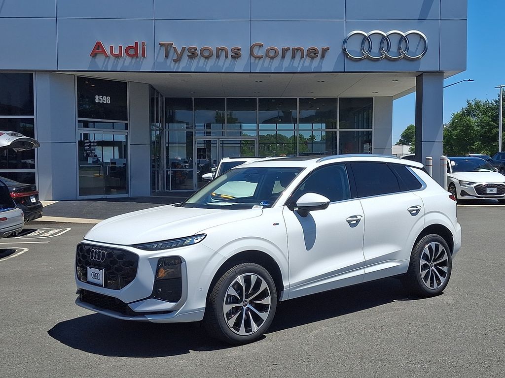 2026 Audi Q3 S line quattro's photo