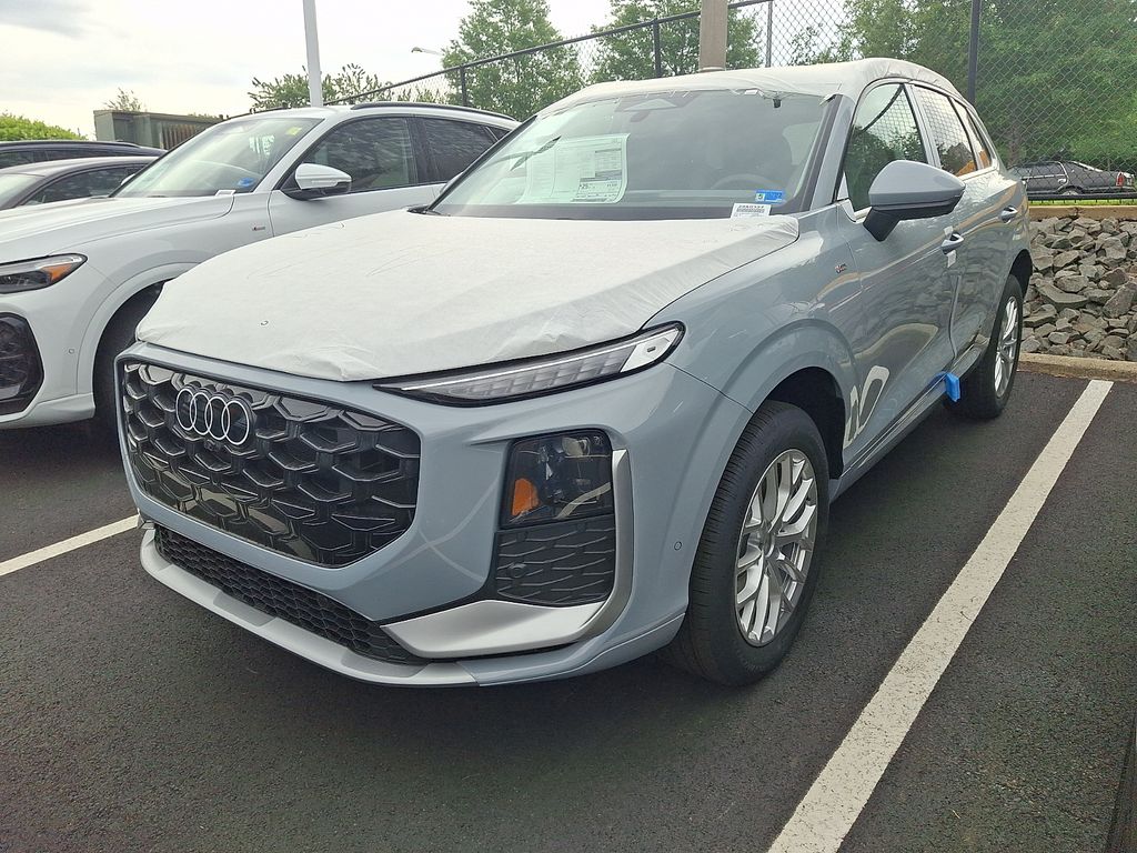 2026 Audi Q3 S line quattro's photo