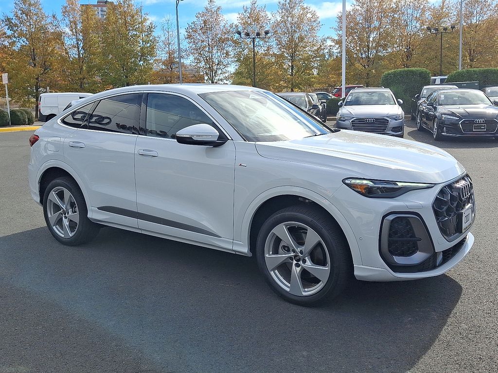 2025 Audi Q5 Sportback Premium Plus - Photo 2