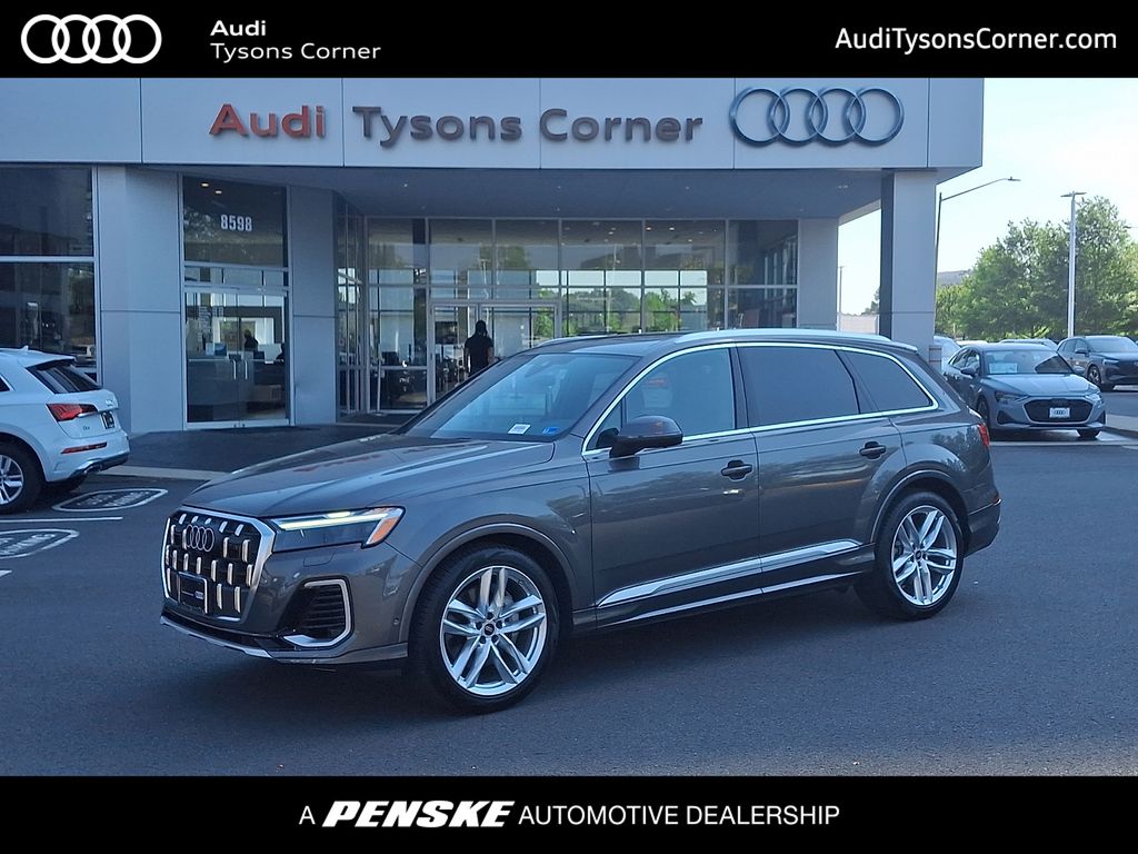 2025 Audi Q7 55 Premium Plus quattro Tiptronic's photo