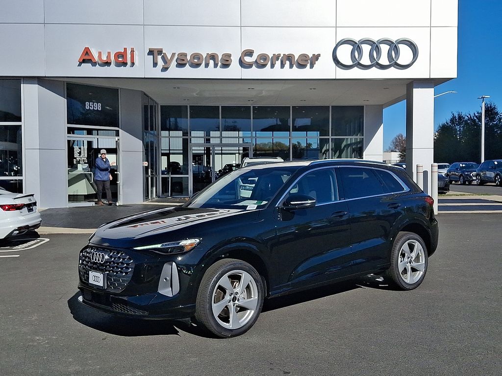 2025 Audi New Q5 Premium Plus's photo