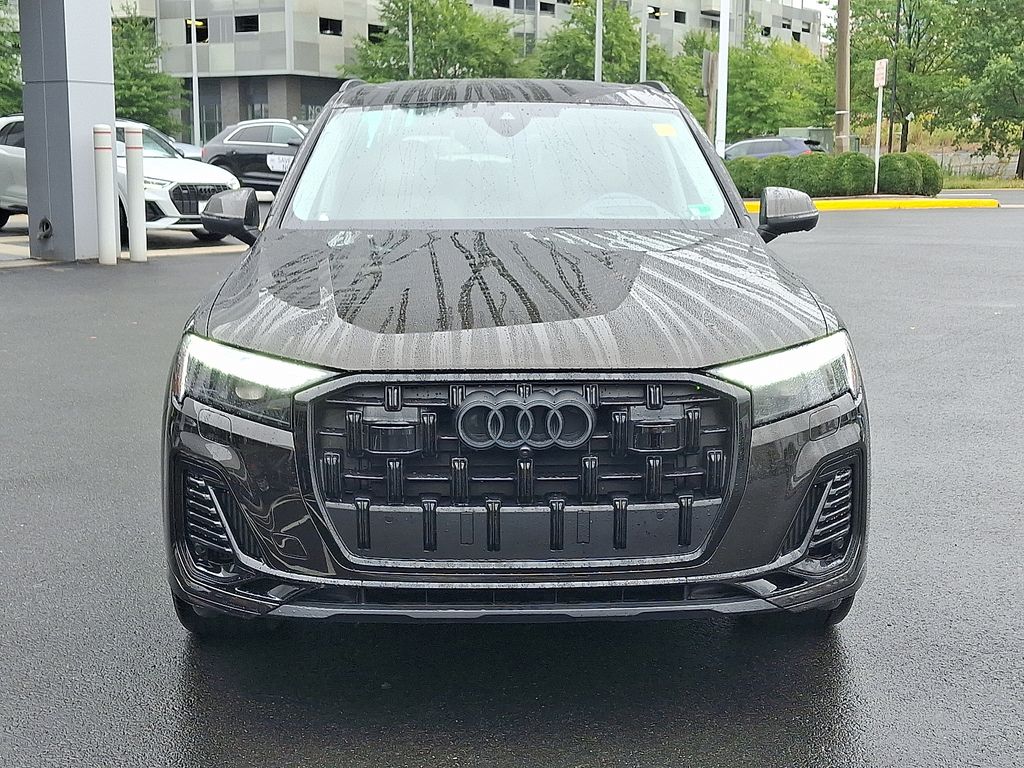 2025 Audi Q7 55 Prestige photo 2