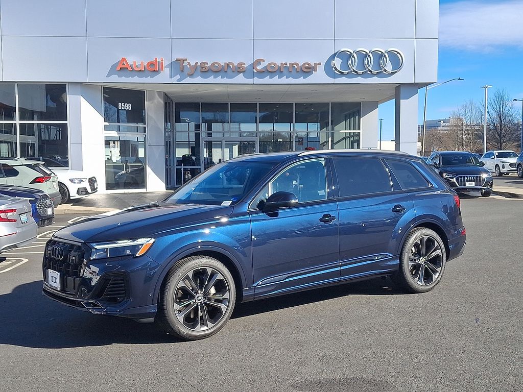 2026 Audi Q7 55 Premium Plus's photo