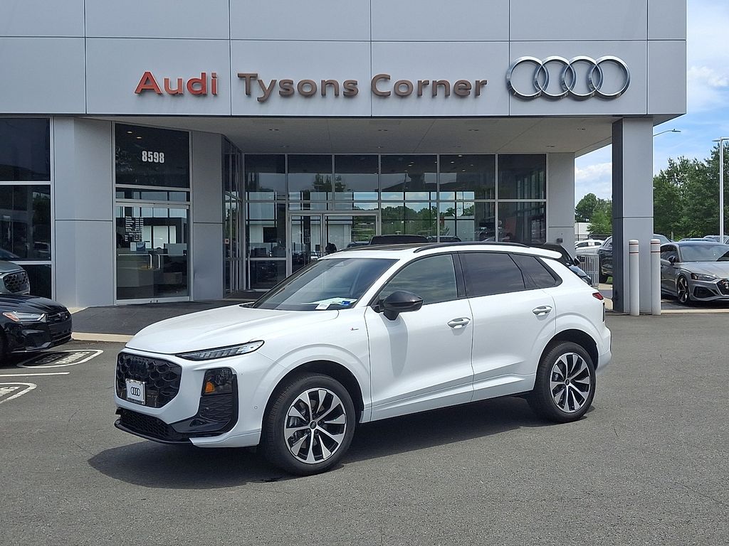 2026 Audi Q3 S line quattro's photo