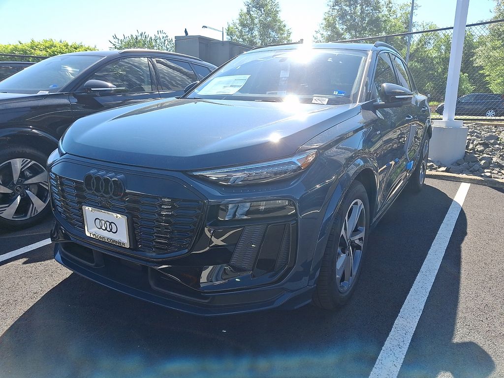 2027 Audi Q6 e-tron Prestige quattro's photo
