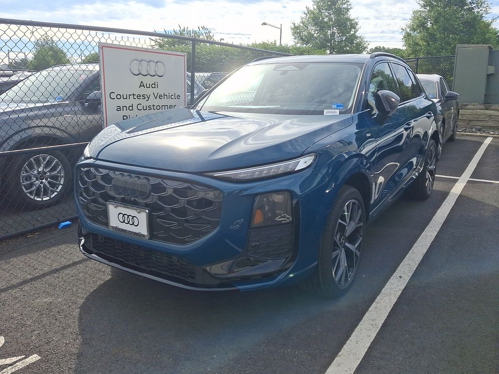 2026 Audi Q3 S line quattro's photo