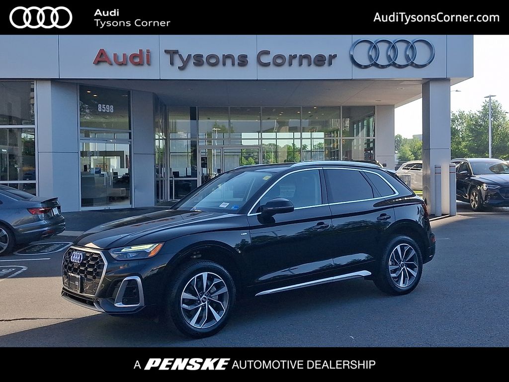 2023 Audi Q5 45 Premium Plus's photo