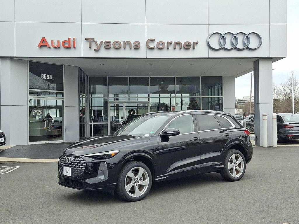 2025 Audi New Q5 Premium Plus's photo