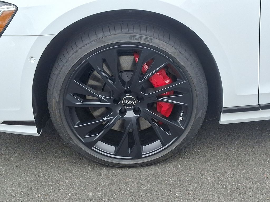 2025 Audi S8 Base - Photo 5