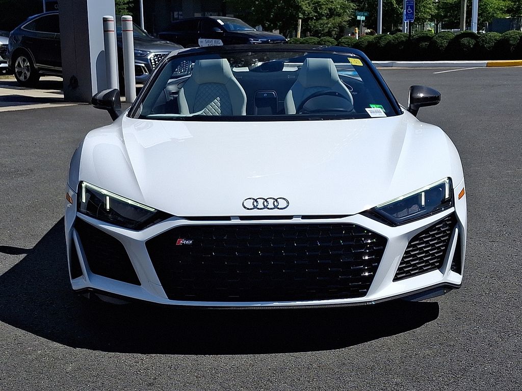 2023 Audi R8 V10 Performance photo 2