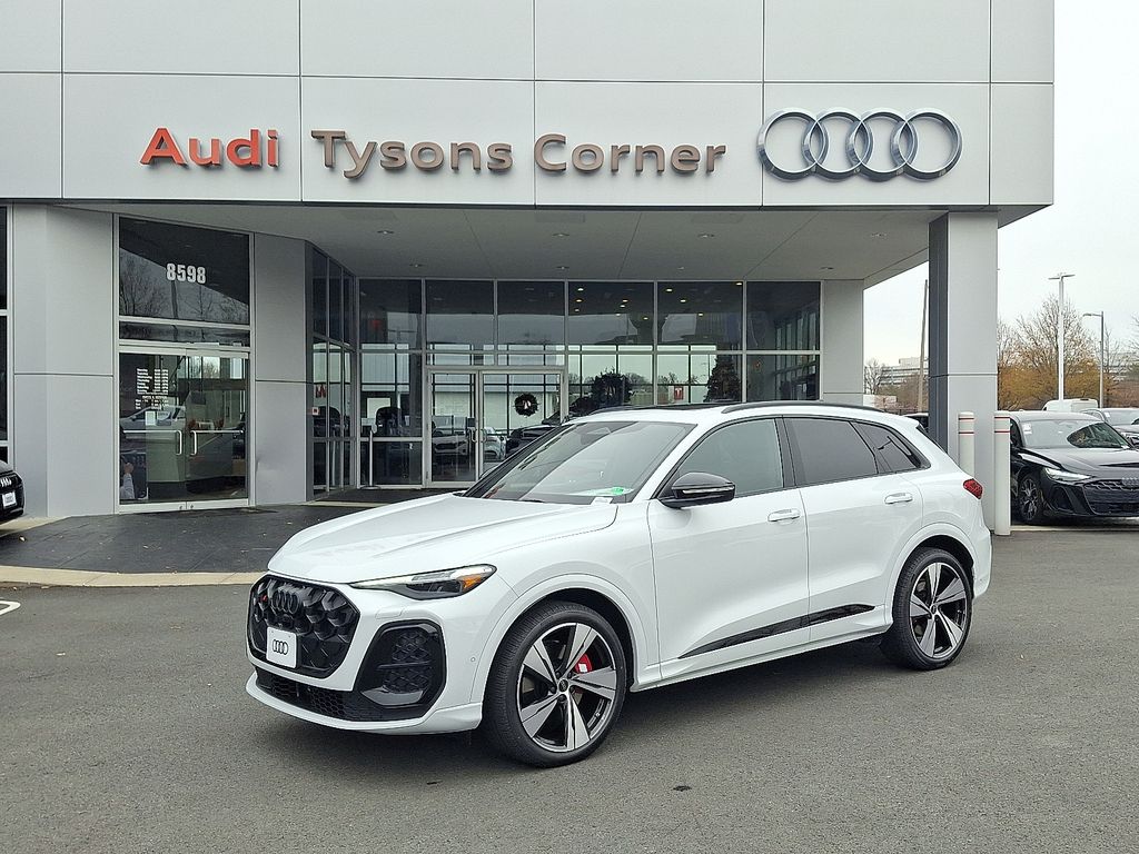 2025 Audi New SQ5 Premium Plus's photo