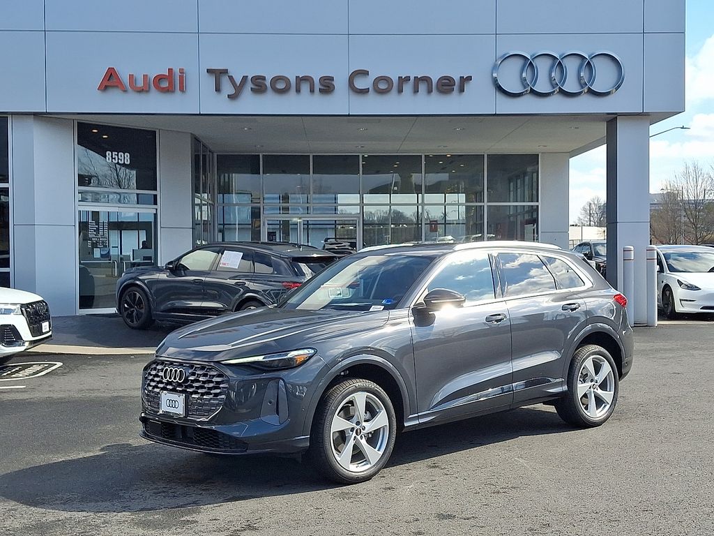2026 Audi Q5 Premium Plus quattro's photo