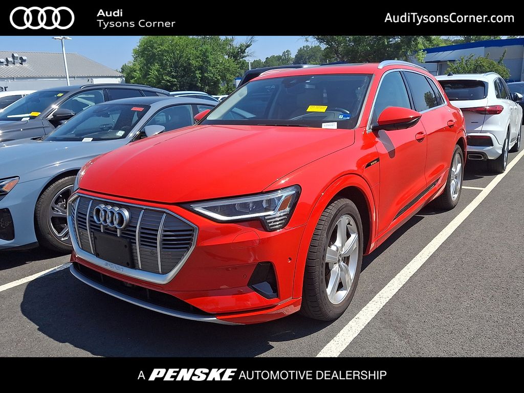 2019 Audi e-tron Prestige's photo