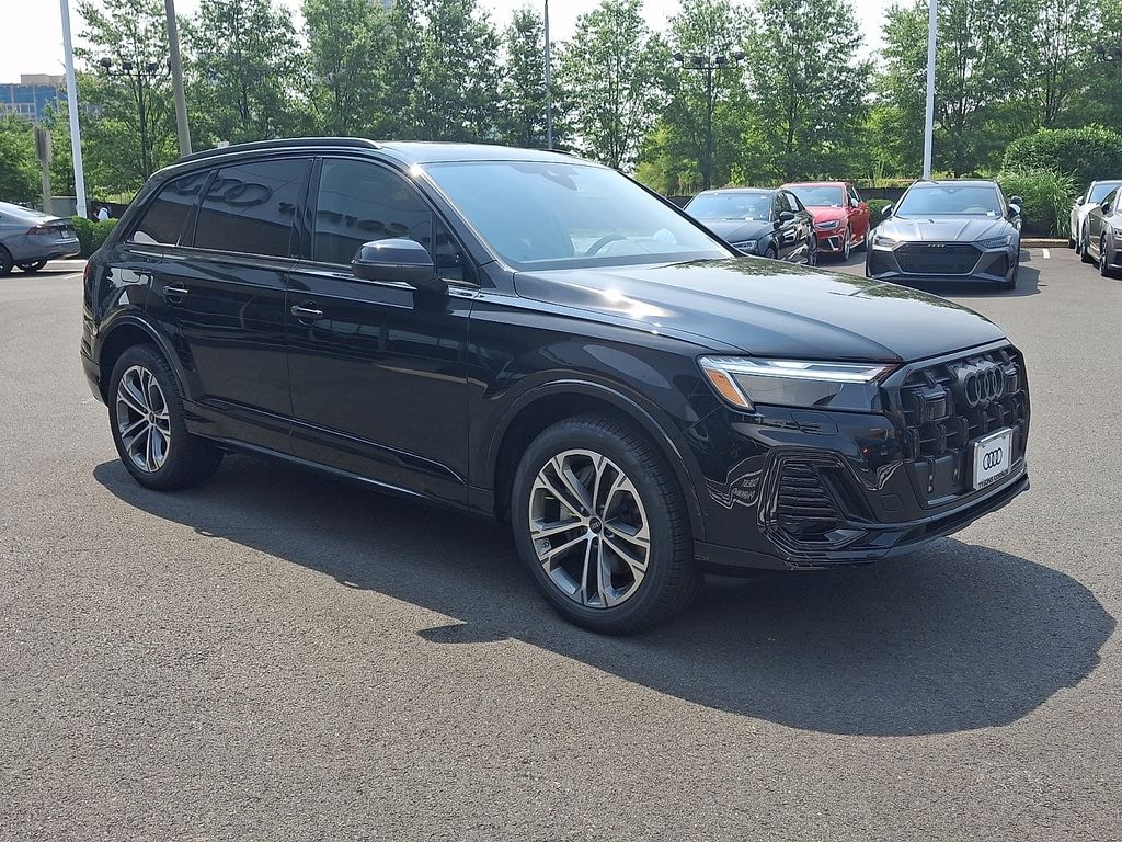 New 2026 Audi Q7 Premium SUV