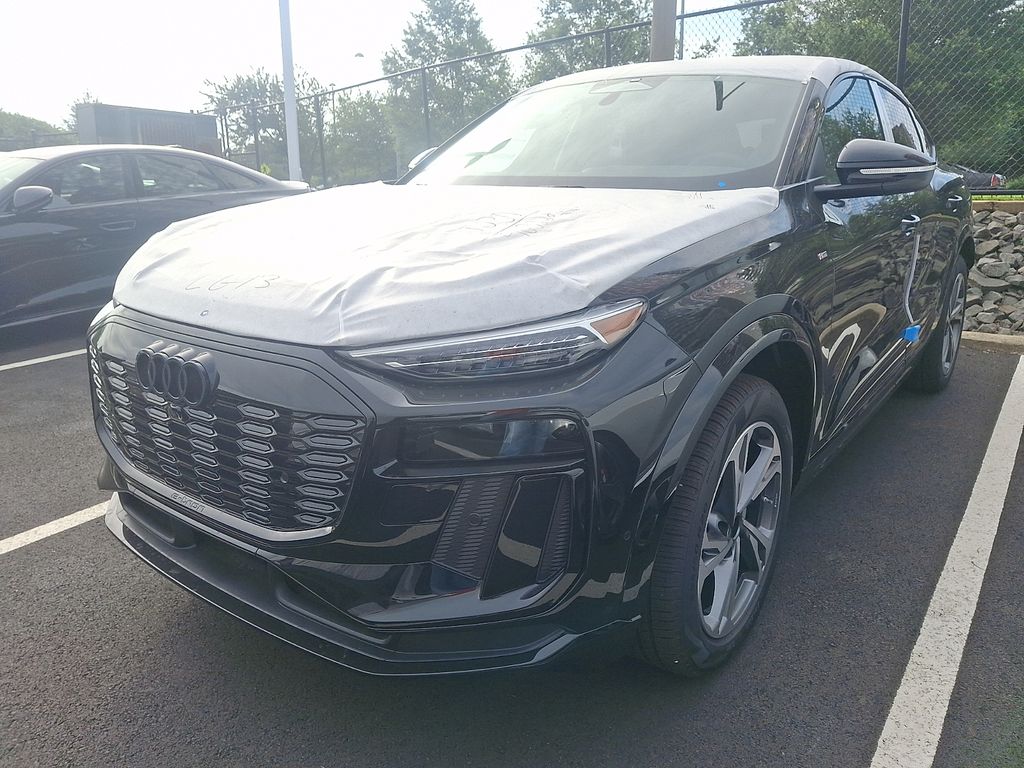 2027 Audi Q6 Sportback e-tron Premium Plus quattro's photo